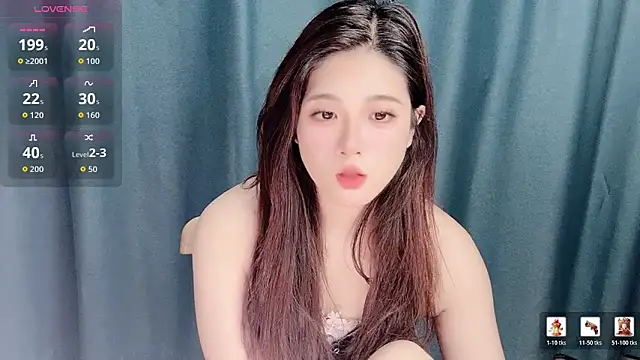 Snapshot of Starlets77 chatting on 02-13-26, 10:59 Starlets77 online show from 02-13-26, 10:59