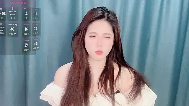 Snapshot of Starlets77 chatting on 02-21-26, 01:02 Starlets77 online show from 02-21-26, 01:02