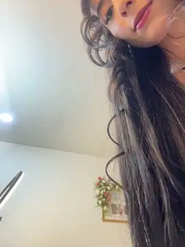 IvonneOwen online show from 05-28-26, 03:25