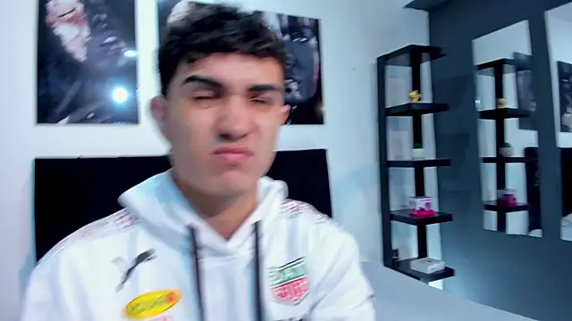 Alejo Grey online show from 01-12-26, 12:56