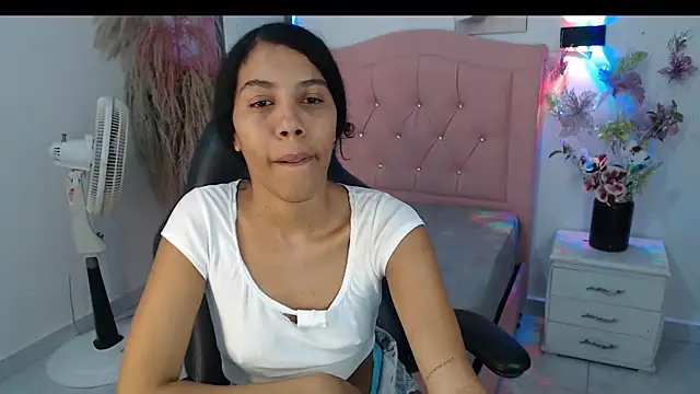 Ebony foxxx online show from 01-17-26, 04:49