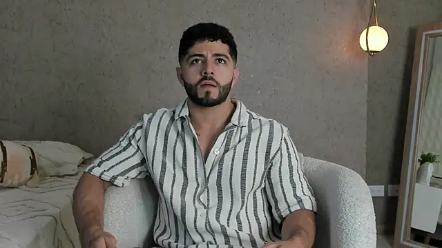 Snapshot of Thiago_moretti chatting on 07-15-26, 11:23 Thiago moretti online show from 07-15-26, 11:23