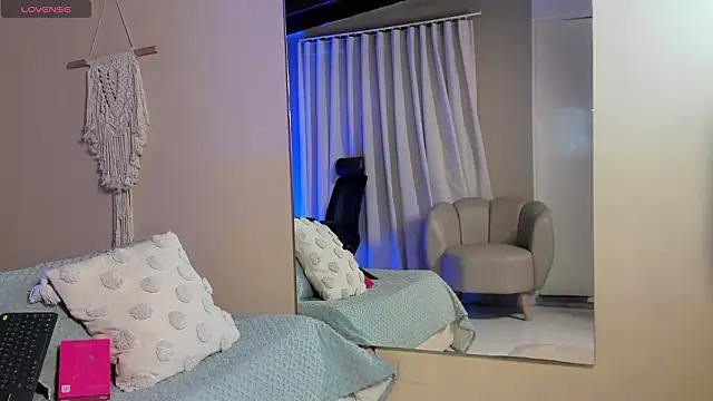 Thiago moretti online show from 03-21-26, 05:17