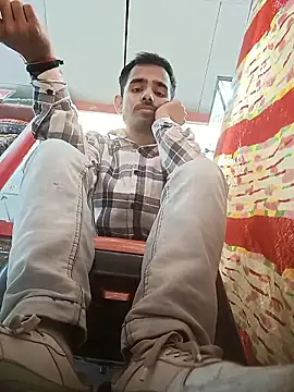 Rajkuma12345 online show from 01-12-26, 07:15