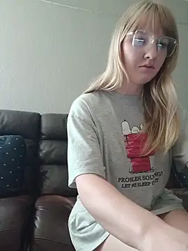 BunnySnowFlake online show from 04-09-26, 04:02