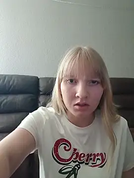 Snapshot of BunnySnowFlake chatting on 04-03-26, 06:14 BunnySnowFlake online show from 04-03-26, 06:14