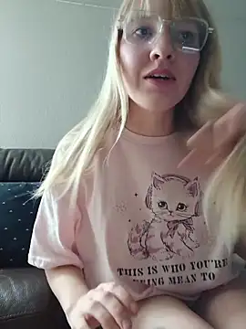 BunnySnowFlake online show from 04-08-26, 08:43