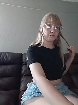 BunnySnowFlake online show from 04-04-26, 10:38