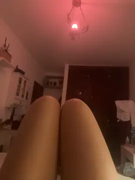 Snapshot of witchdub chatting on 02-13-26, 01:27 witchdub online show from 02-13-26, 01:27