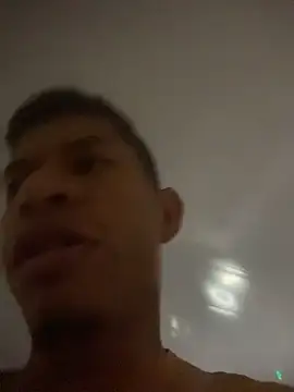 Snapshot of antonio_aguilarx chatting on 06-17-26, 05:45 antonio aguilarx online show from 06-17-26, 05:45