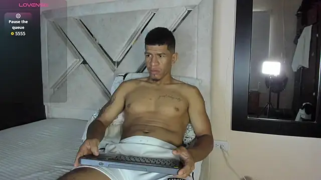 Snapshot of antonio_aguilarx chatting on 03-31-26, 08:55 antonio aguilarx online show from 03-31-26, 08:55