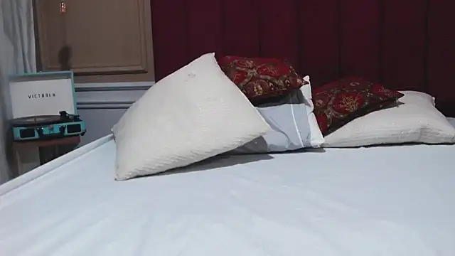 GiaTegel online show from 02-13-26, 10:21