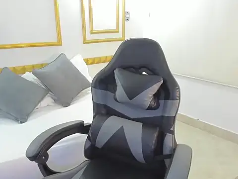 bella fernand online show from 02-02-26, 07:02