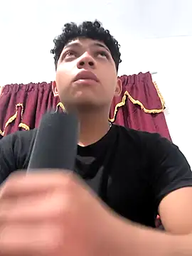 Snapshot of VersedChip chatting on 02-08-26, 01:14 VersedChip online show from 02-08-26, 01:14