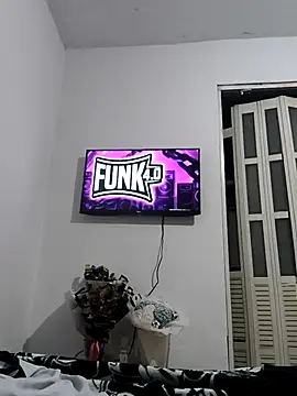 Snapshot of VersedChip chatting on 02-09-26, 02:20 VersedChip online show from 02-09-26, 02:20