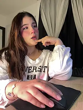 ivy velvet online show from 06-14-26, 01:35