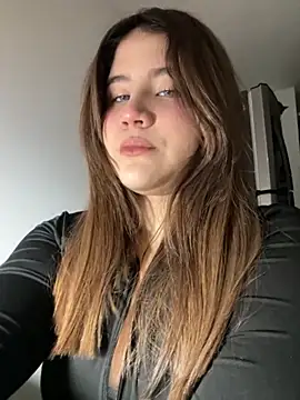 Snapshot of ivy_velvet chatting on 02-14-26, 02:12 ivy velvet online show from 02-14-26, 02:12