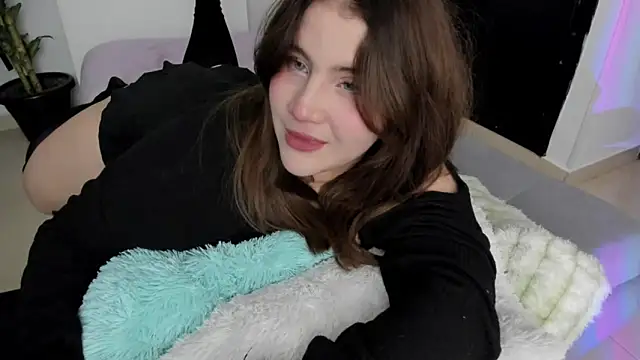 ivy velvet online show from 03-07-26, 02:18