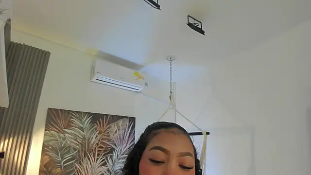 ailann  online show from 04-17-26, 07:38