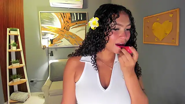 ailann  online show from 04-07-26, 07:37