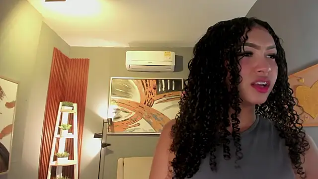 ailann  online show from 03-25-26, 07:35