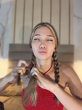 EmmaJhoons online show from 04-14-26, 10:31