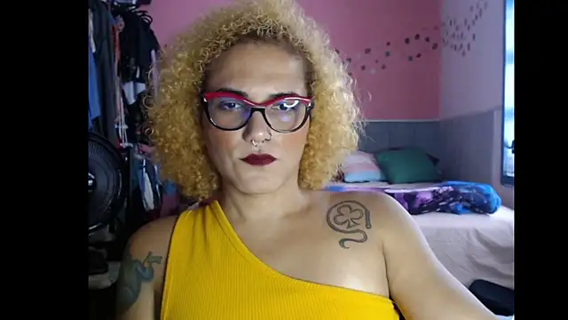 Queen Domme de paus online show from 02-02-26, 06:07
