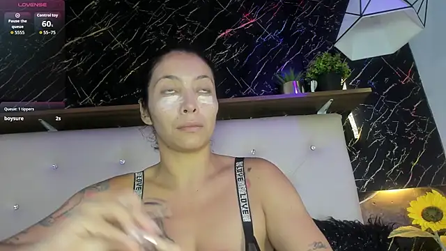 Renata blue online show from 04-09-26, 09:54