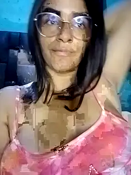 Snapshot of Araanza05 chatting on 02-02-26, 01:59 Araanza05 online show from 02-02-26, 01:59