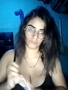 Snapshot of Araanza05 chatting on 03-08-26, 12:05 Araanza05 online show from 03-08-26, 12:05
