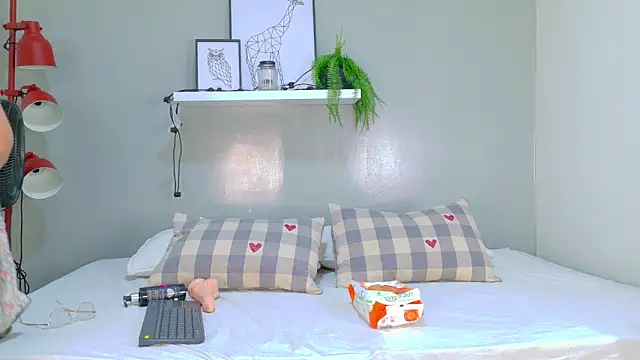 Dulcesexy   online show from 04-06-26, 07:48