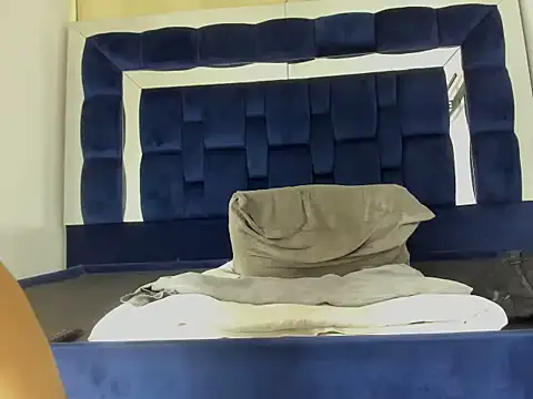 Scook Gray  online show from 02-12-26, 07:19