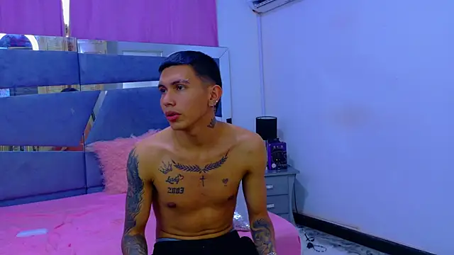 Scook Gray  online show from 03-31-26, 05:59