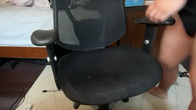 kevnguy1 online show from 01-09-26, 04:58