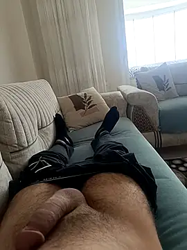 berk denizz 32 online show from 04-19-26, 11:33