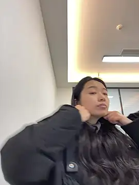 Qrooo online show from 01-15-26, 05:55