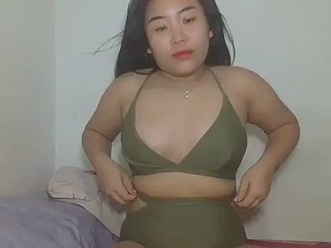 Zyeiii online show from 02-24-26, 07:04