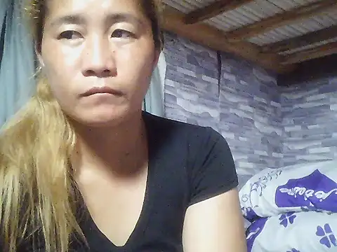 Snapshot of lovelyxxx88 chatting on 01-15-26, 07:34 lovelyxxx88 online show from 01-15-26, 07:34