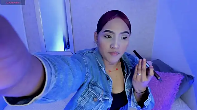 Snapshot of Dominik_Ember chatting on 01-10-26, 03:24 Dominik Ember online show from 01-10-26, 03:24