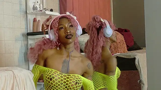 DaniaMarcell online show from 03-21-26, 04:57