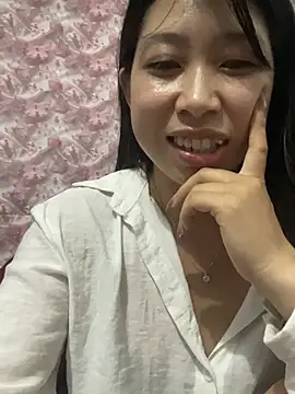 Snapshot of Mayly_lucky2 chatting on 07-04-26, 10:43 Mayly lucky2 online show from 07-04-26, 10:43