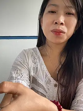 Snapshot of Mayly_lucky2 chatting on 07-01-26, 02:34 Mayly lucky2 online show from 07-01-26, 02:34