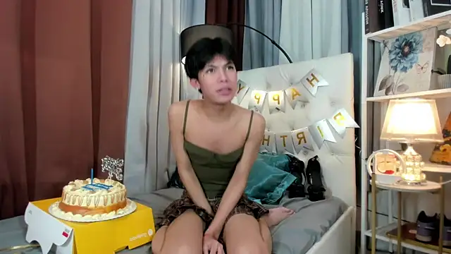 urtwinkbrixz online show from 05-05-26, 05:21