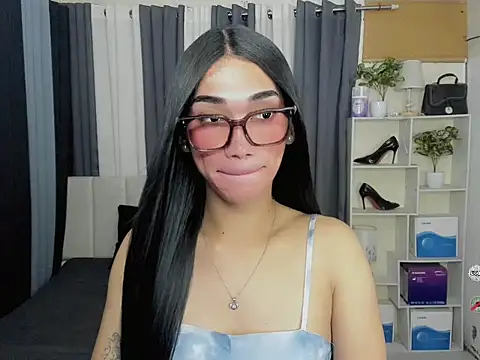 Snapshot of FyangFoxx chatting on 03-21-26, 06:25 FyangFoxx online show from 03-21-26, 06:25