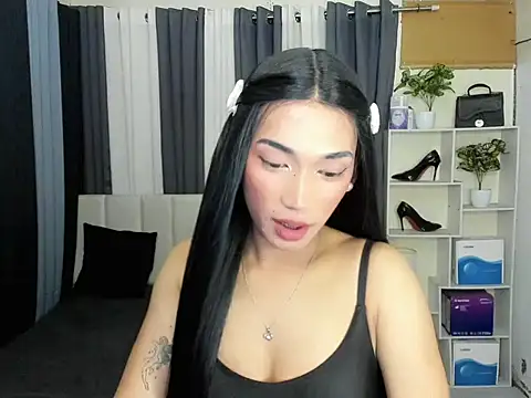 Snapshot of FyangFoxx chatting on 03-23-26, 06:24 FyangFoxx online show from 03-23-26, 06:24