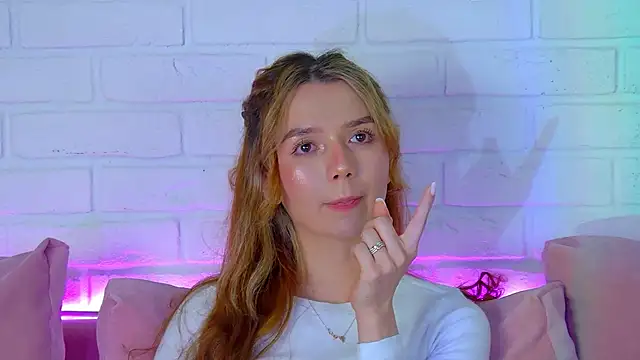 VanessaVienne online show from 02-19-26, 04:20