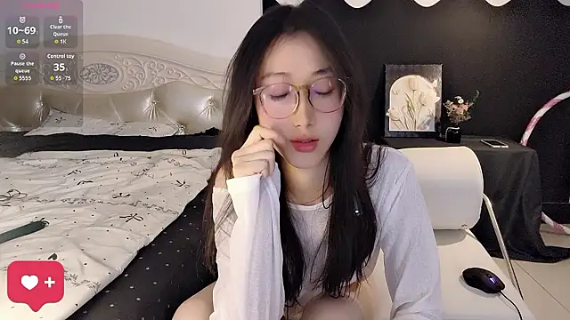 Queenbb88 online show from 03-23-26, 12:38