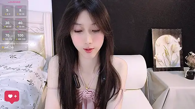 Queenbb88 online show from 06-16-26, 11:54