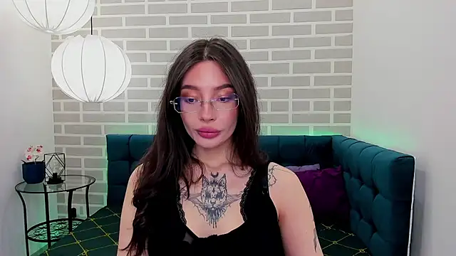 Snapshot of IvyDainty chatting on 05-27-26, 01:37 IvyDainty online show from 05-27-26, 01:37