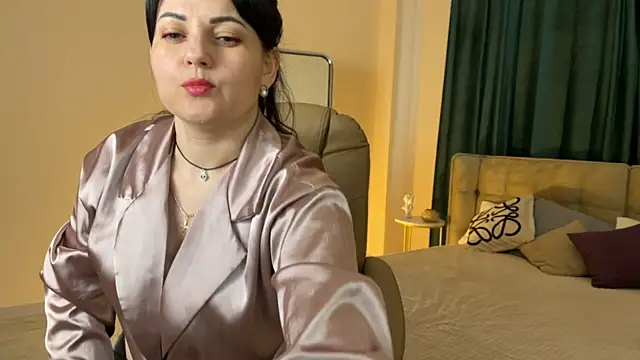  SilkyShadow  online show from 05-18-26, 01:06